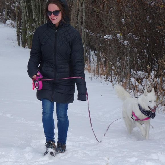 Meet your Posher, Caitlin - Picture 1 of 1